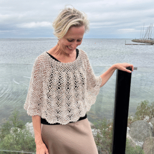 Opskrift <br>Mañanita Sjælevarmer i Candy Brillino (bambus/glimmer)