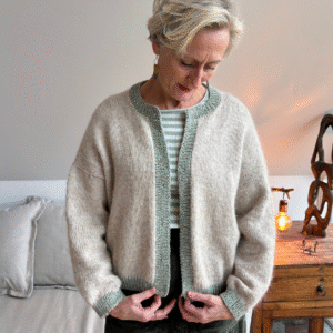 Kit <br>Port Cardigan af Hailey Smedley